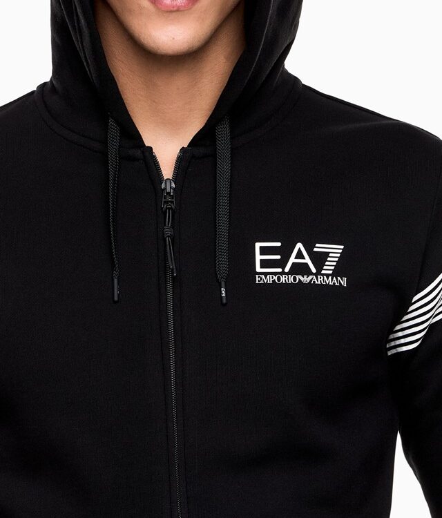 EA7 - Tracksuit