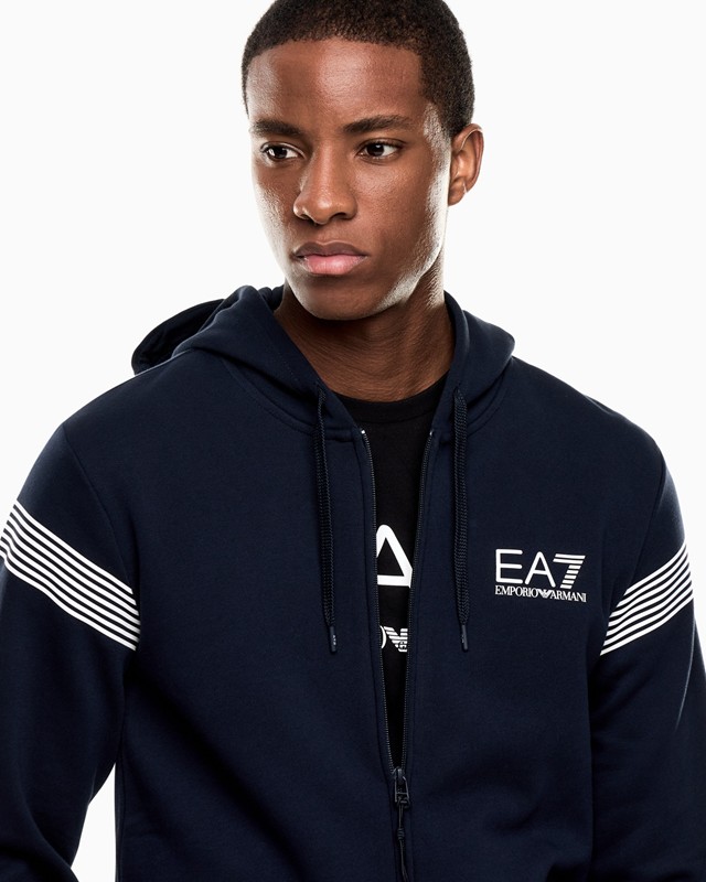 EA7 - Tracksuit